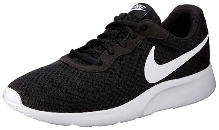 black nike tennis shoes